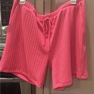 Pink Textured Women's Shorts